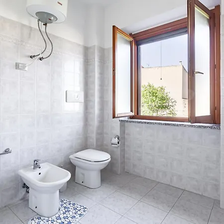Guesthost - Calasetta-nice Near Sottotorre Beach! Apartment *